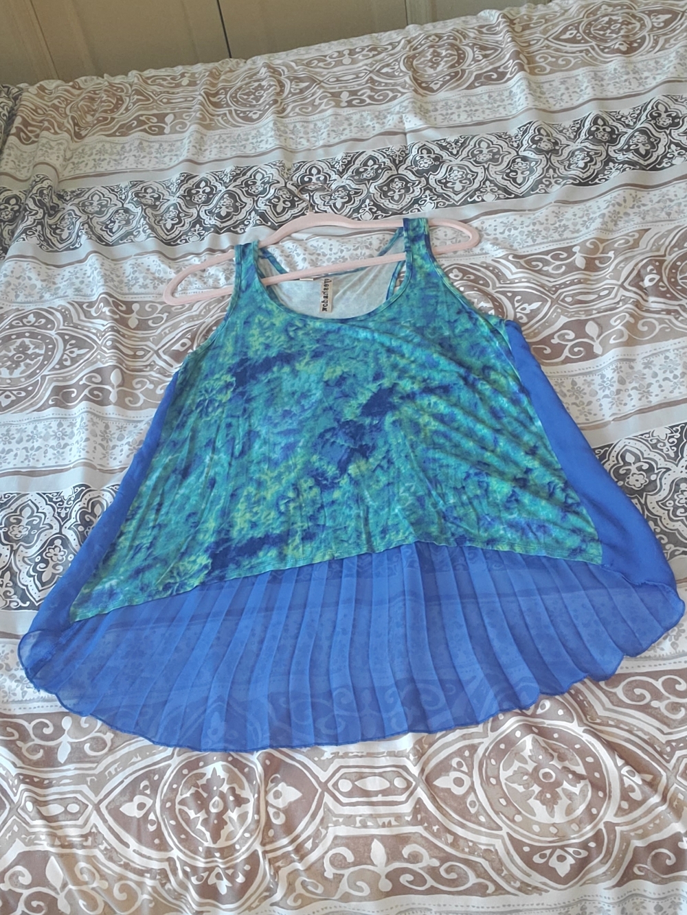 Blue & Teal Tie-Dye Pleated-Back Tank Top